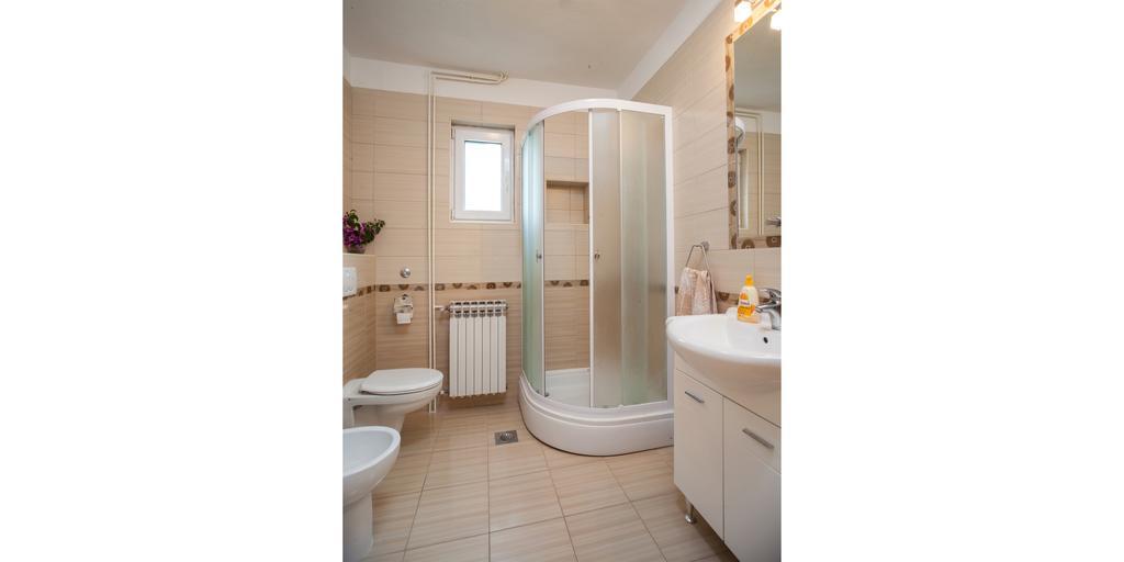 Apartment Nevia Makarska Bilik gambar